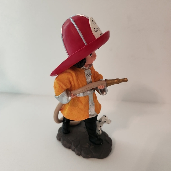 Madame Alexander Fire Fighter - Picture 8 of 9